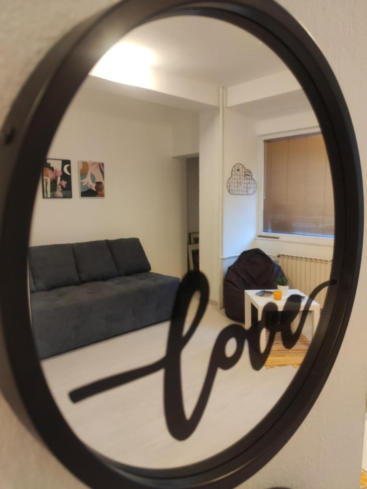 סקופיה City Center White Apartment! מראה חיצוני תמונה