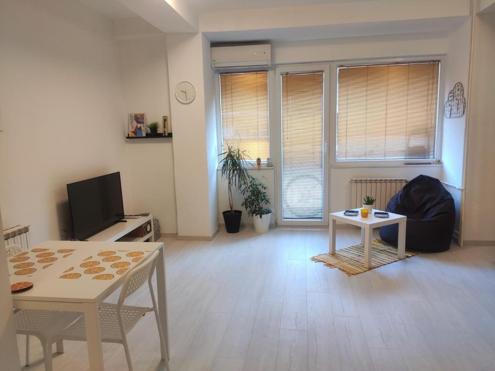 סקופיה City Center White Apartment! מראה חיצוני תמונה